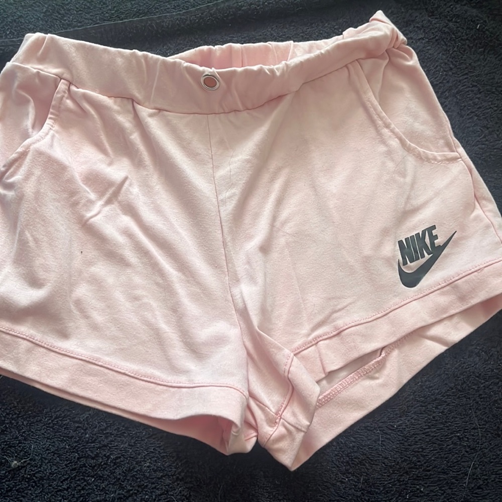 Pink Nike relax shorts